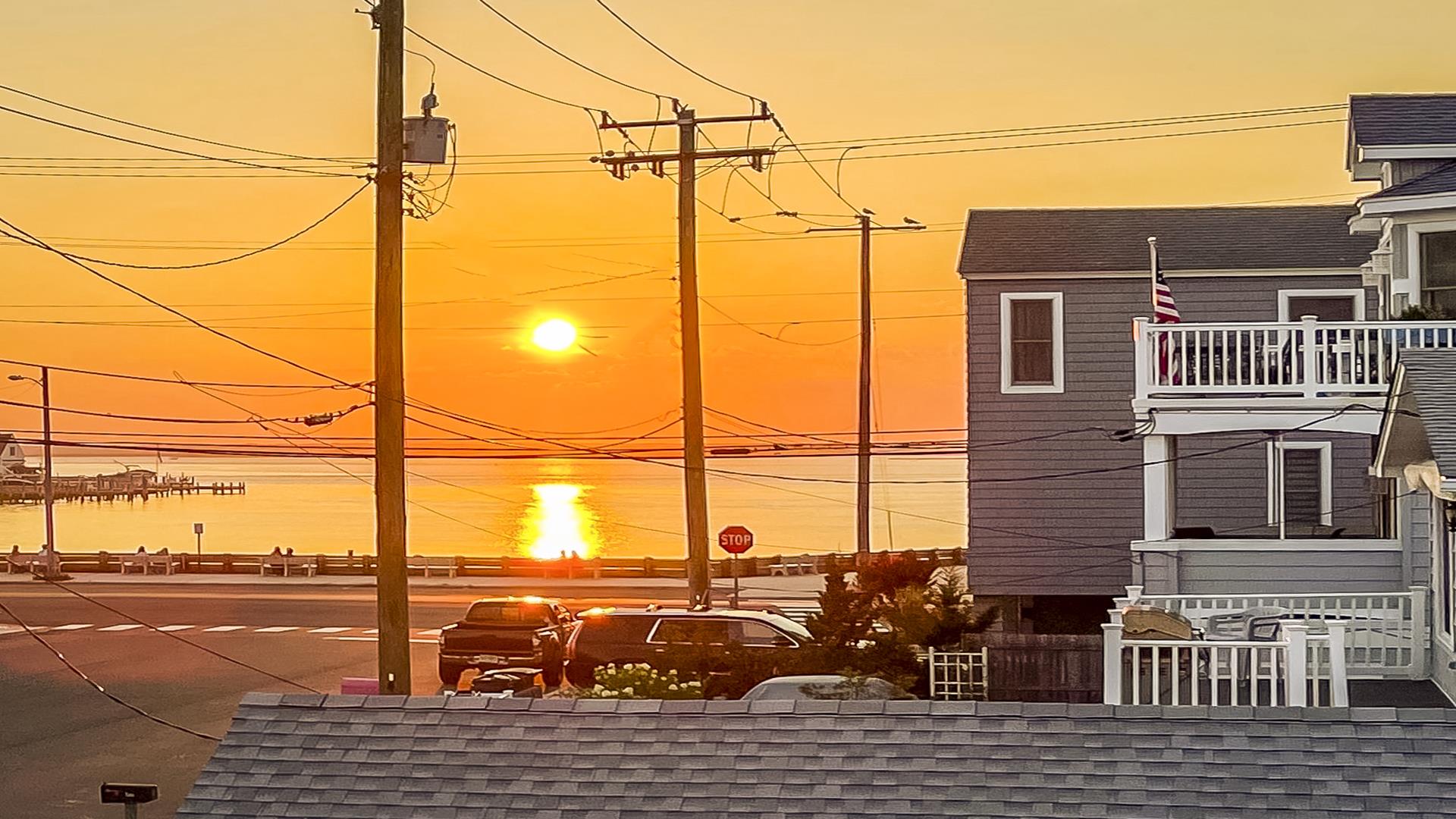 Welcome to 2421 Long Beach Blvd